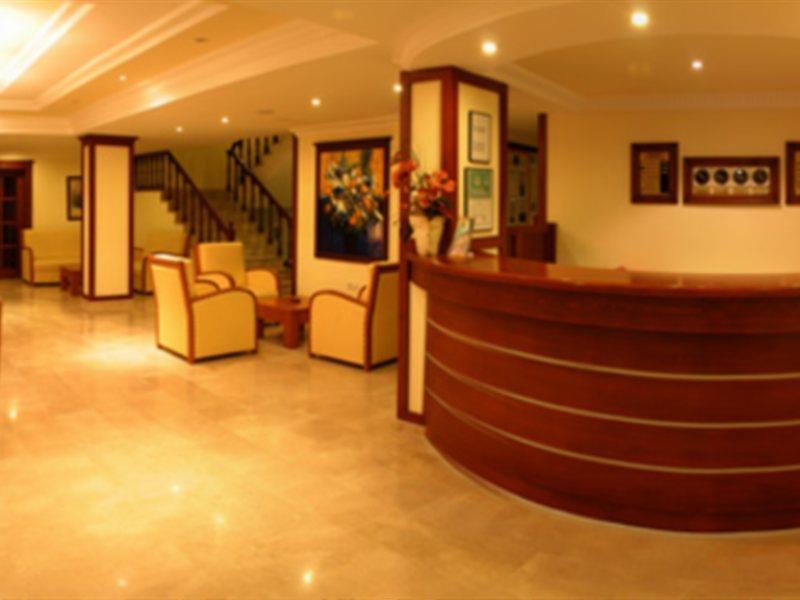 Sun Maris City Hotel Marmaris Bagian luar foto